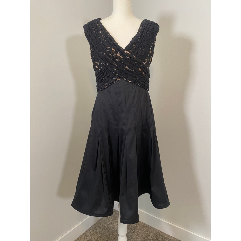 Adrianna Papell Dress Sz 10P Black Lace Bodice Pleated LBD Formal Cocktail Glam